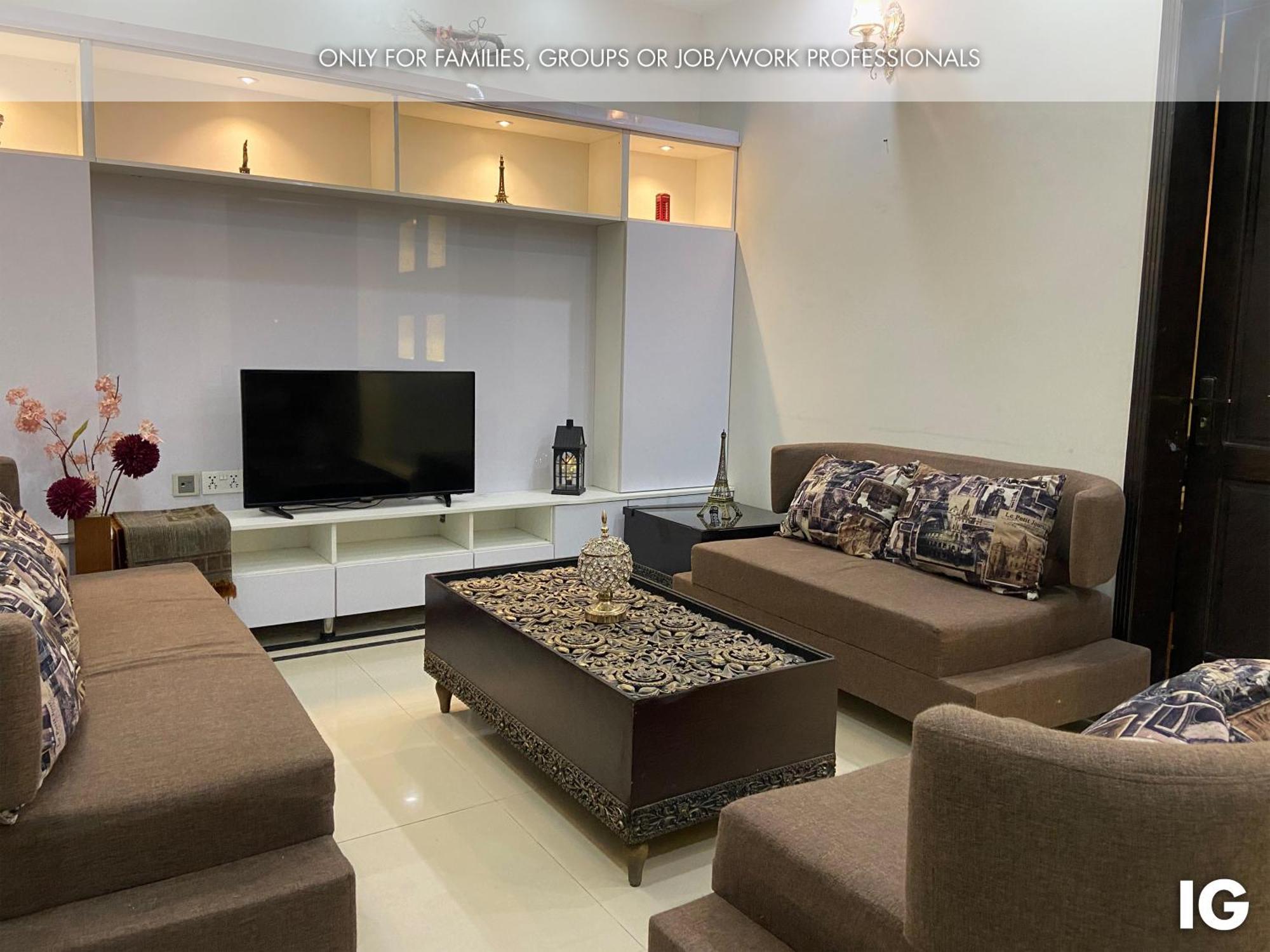3 Bedroom Furnished Holiday Home Near Valencia Town, Lake City & Ring Road Lahore Esterno foto